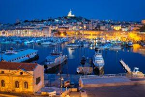 Vieux port de Marseille de nuit